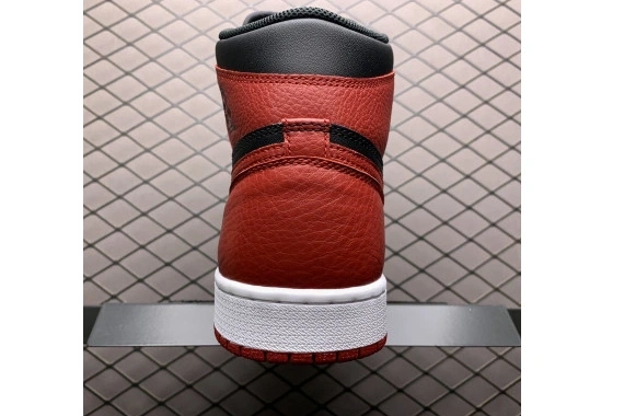  Retro Jordan High HV6674-067 (2025) 1  HV6674-067 OG Bred '85 0414